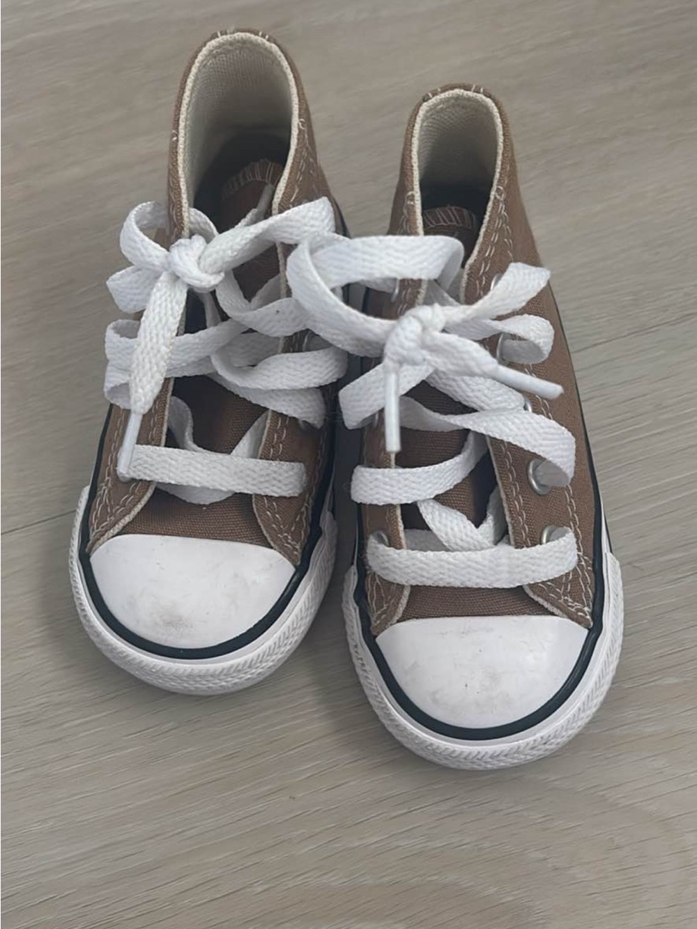 Converse Kids Brown Canvas Low-Top Sneakers with White Laces